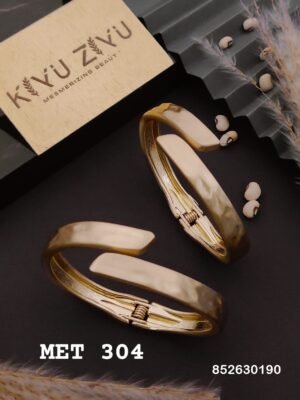 MET-304 Anti Tarnish impoted Met Finishing  Bracelet