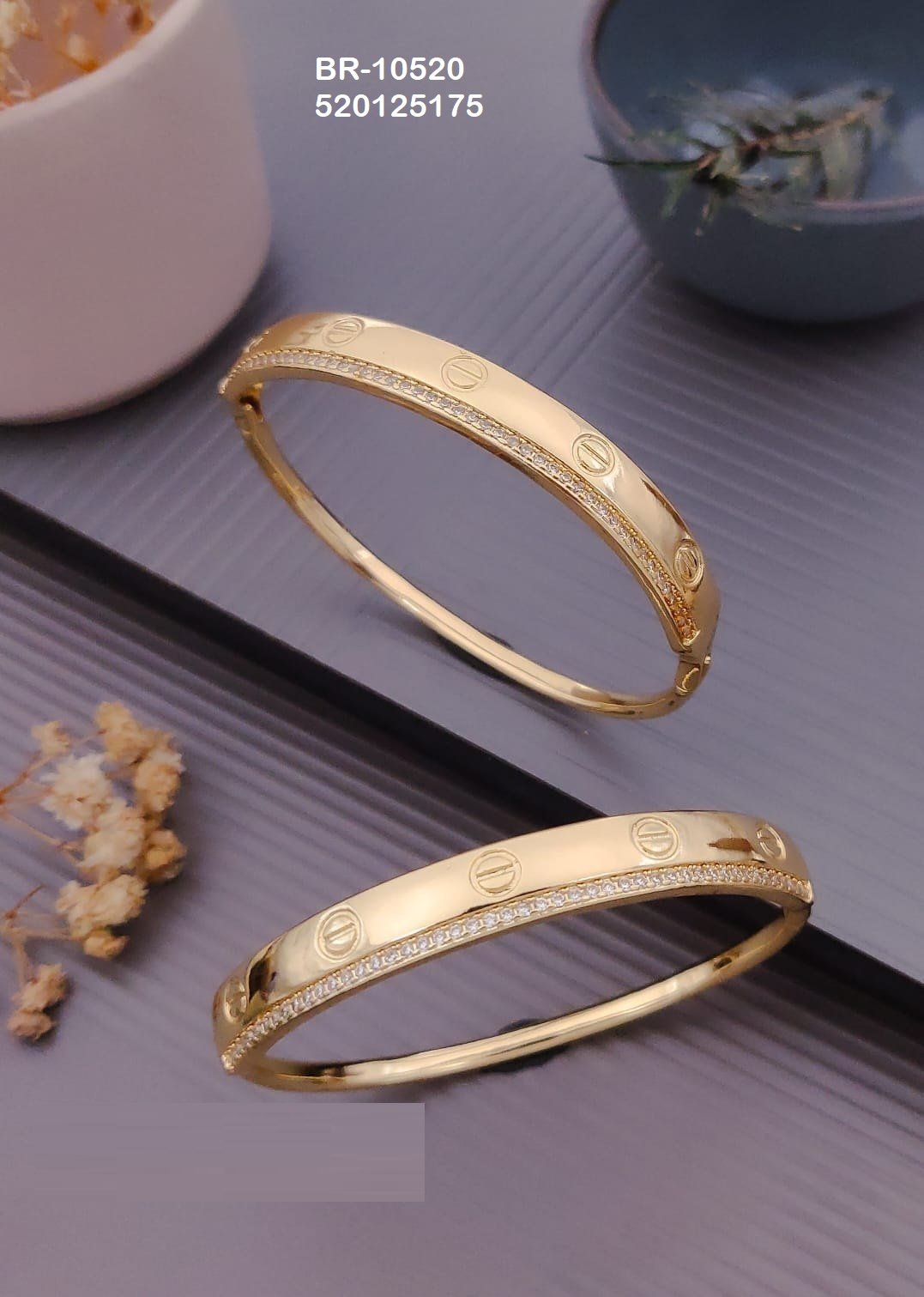 BR-10520 Anti Tarnish Impoted Gold Plated Bracelet