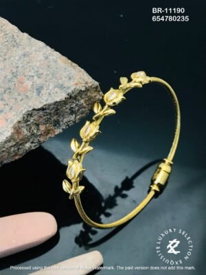 BR-11190 Anti-Tarnish Stainless Steel Tulip Style Bracelet - Kiyu ziyu By Anjni Creation